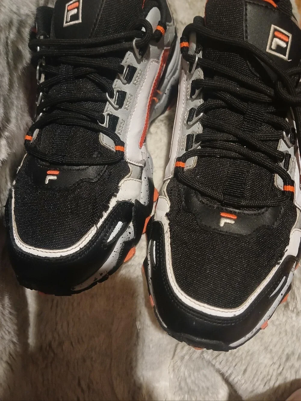 Fila trail sneakers